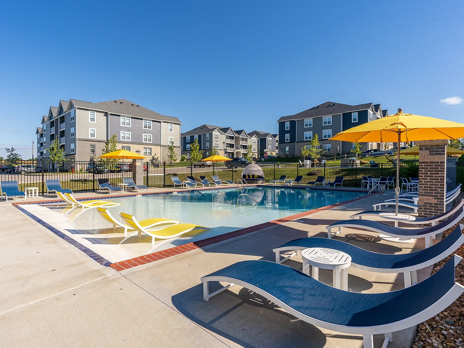 Meadowridge Apartments — Photo 3