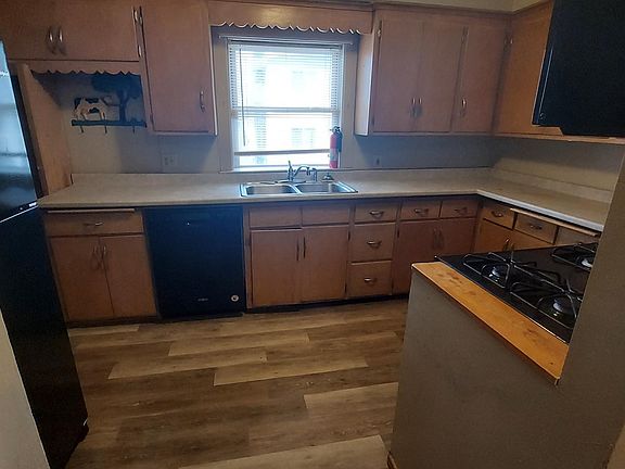 2nd image of 4925 Vincent Ave N #4927