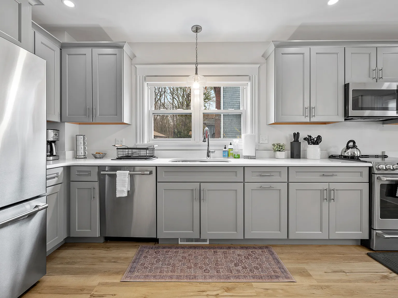 2 bed, $3,950 — Photo 3