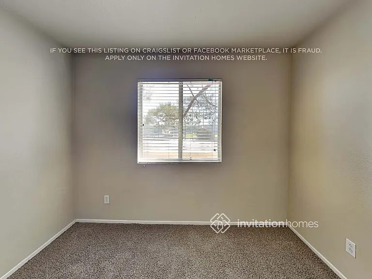 2628 N Maple Ave — Photo 11