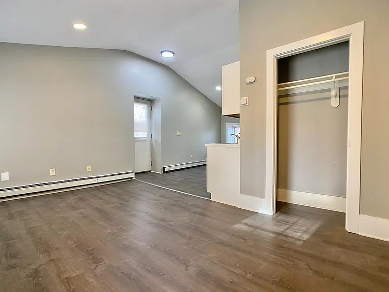 820 S Minnesota Ave #4 — Photo 5