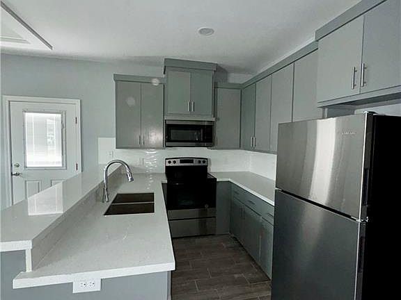 2nd image of 429 E Acacia Ave #2