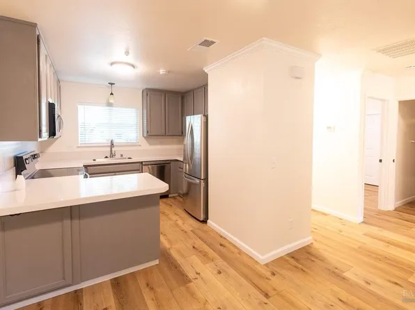 221 Elbridge Avenue #D, Cloverdale, CA 95425