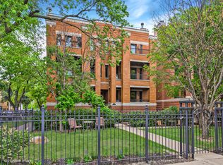 2554 W Logan Blvd APT 201, Chicago, IL 60647