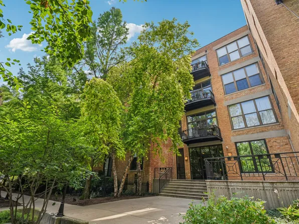 1330 W Monroe St APT 210, Chicago, IL 60607