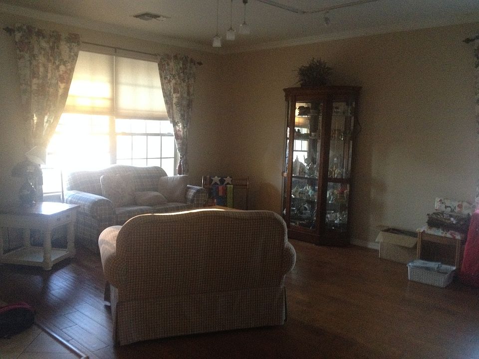 1st image of 2933 E Birchwood Pl