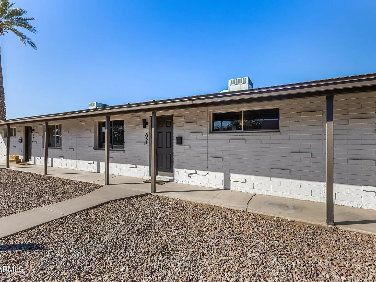 2 bed, 850 sqft, $1,300 — Photo 3