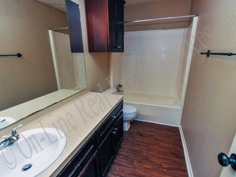 620 San Pedro Dr #A — Photo 8