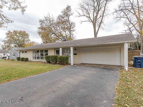 3rd image of 1438 Melvin Dr