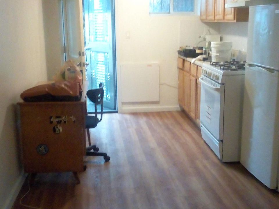 1st image of 15049 Hoover Ave