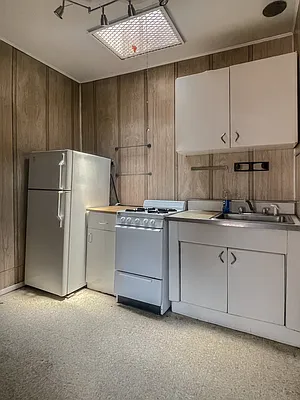 Rented by Brown Harris Stevens | media 8