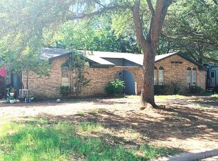 2412 Laredo Ct, Arlington, TX 76015