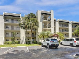 9450 Poinciana Pl APT 215, Davie, FL 33324