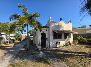 806 S B St, Lake Worth, FL 33460