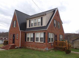 477 Main St, West Liberty, KY 41472