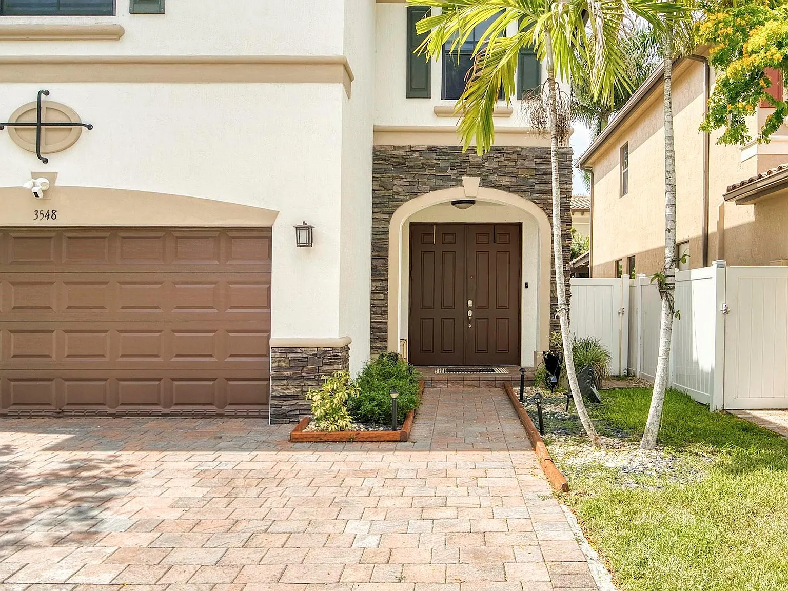 4 bed, 3.5 bath, 2622 sqft, $4,500 — Photo 3