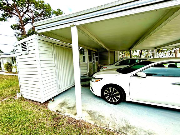 5th image of 3955 White Pine Dr