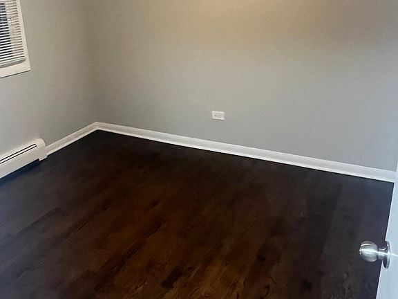 5th image of 6024 N Avondale Ave #3S