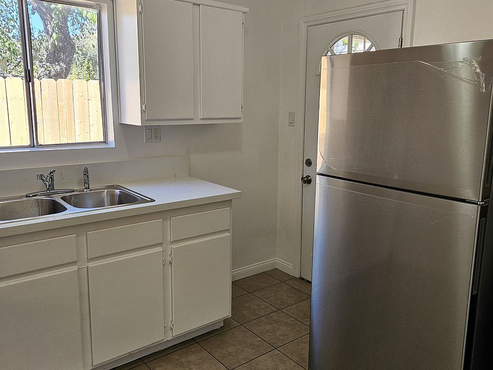 1st image of 1247 Clavel Ave