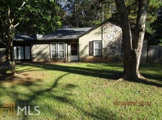 891 Hemingway Rd, Stone Mountain, GA 30088