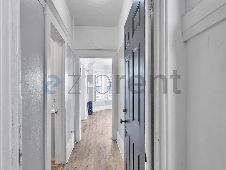 680 14th St #204 — Photo 7