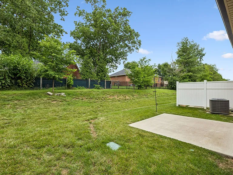 574 Becks Pl — Photo 20