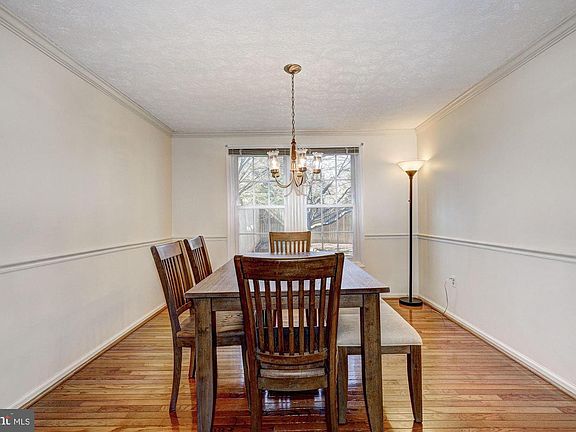 5th image of 7106 Star Hill Ct