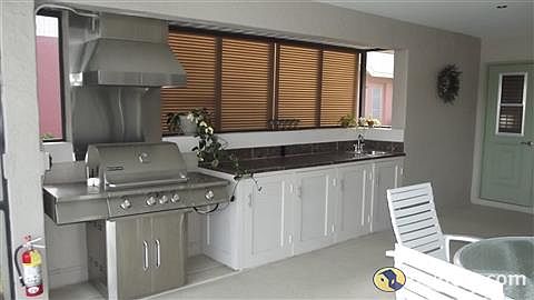 Summer Kitchen - perfect for outdoor entertaining