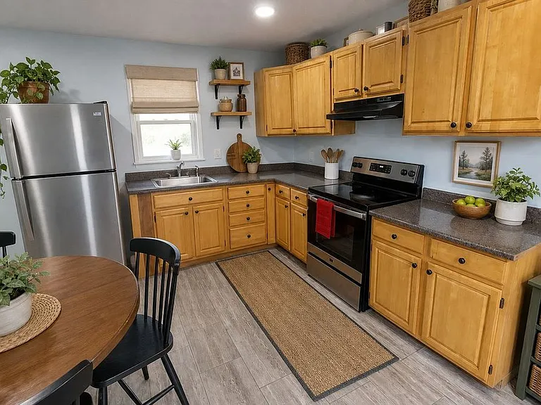 124 Marcella St #1 — Photo 3