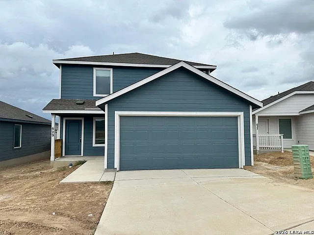 4 bed, 2.5 bath, 1867 sqft, $1,950 — Photo 1