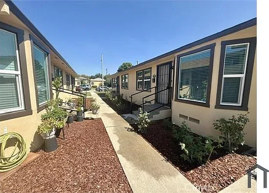 1 bed, 600 sqft, $2,500 — Photo 2
