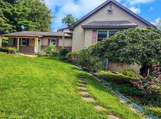 175 County Line Rd, Riegelsville, PA 18077