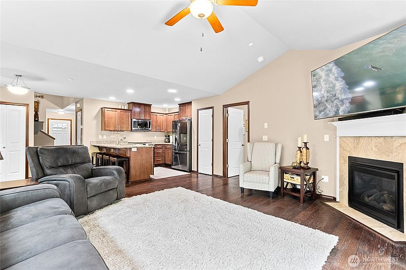 5th image of 702 Kodiak Lane