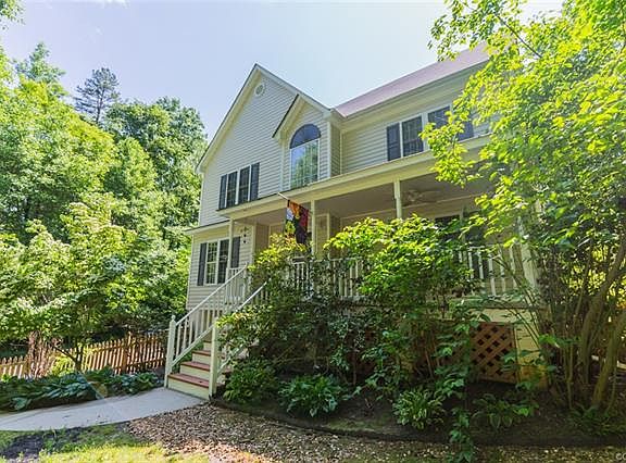 3rd image of 1594 Brooks Edge Ct