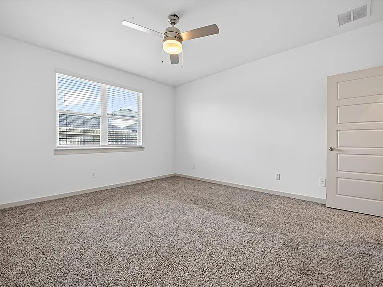 12820 Tokenhouse Ln — Photo 8