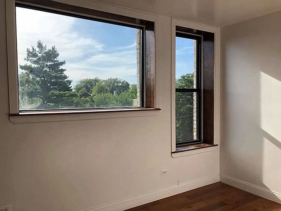 2nd image of 6212 S Campbell Ave #1W