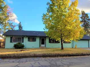 43527 Sierra Center Dr, Fall River Mills, CA 96028