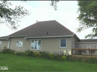 408 Juniper Rd, Avoca, IA 51521