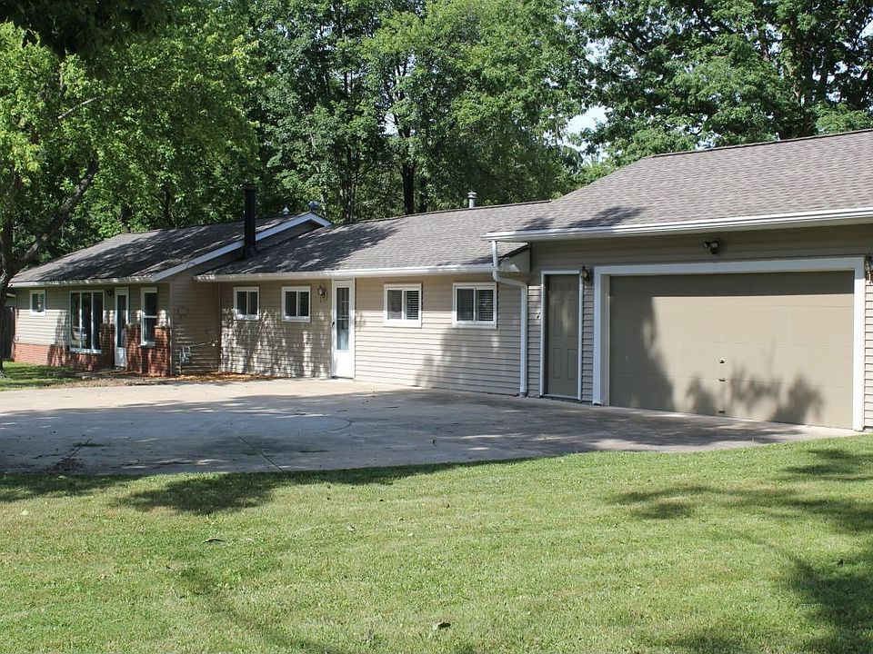 1st image of 1501 Fox Dr