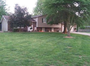 310 Delwood Dr, Sparta, IL 62286