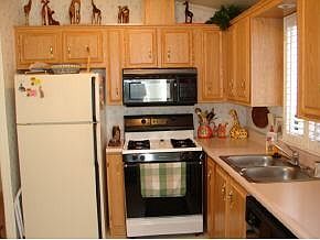 5th image of 2302 E Canyon Ct