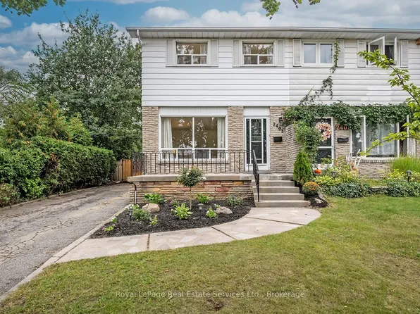 2403 Delkus Cres, Mississauga, ON L5A 1K8