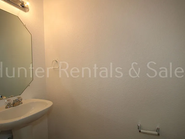 4910 Donegal Bay Ct — Photo 24