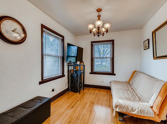 5th image of 10532 Drummond Ave