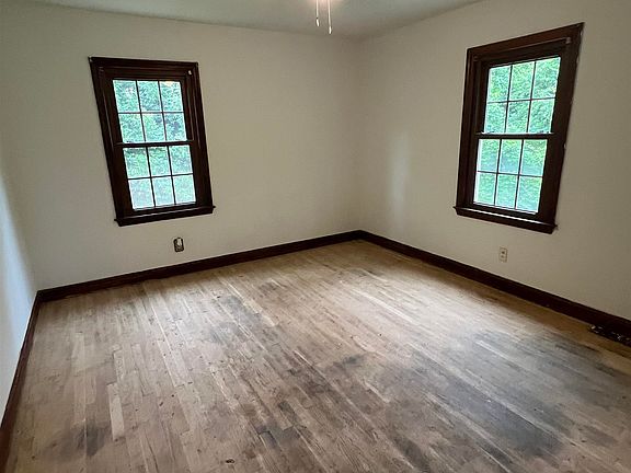 5th image of 234 California Ave