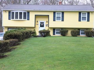 3 Martin St, Rehoboth, MA 02769