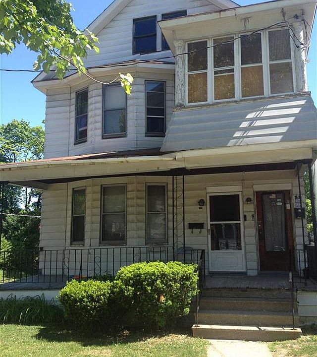 1st image of 133 Woodlawn Ave