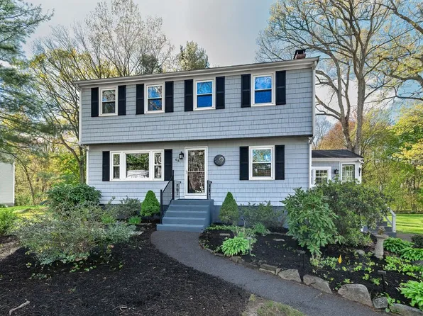 68 Alden St, Foxboro, MA 02035