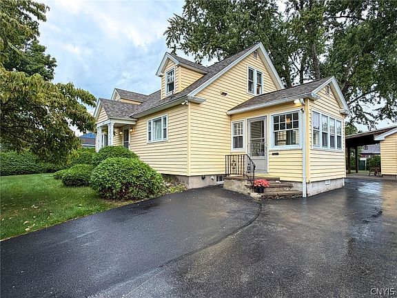 4th image of 1007 Valentine Ave