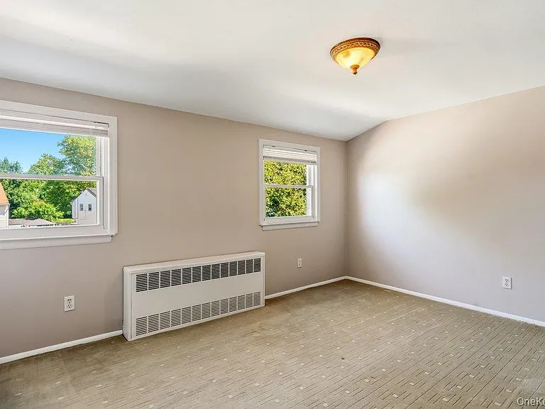 8 Radnor Ct — Photo 20